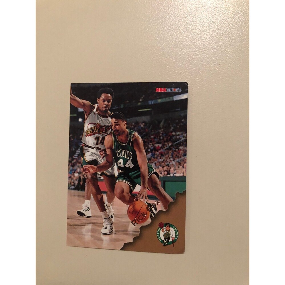 Rick Fox Boston Celtics 1996 NBA Hoops‎ SkyBox Trading Card #9